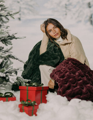The Lola Holiday Gift Guide