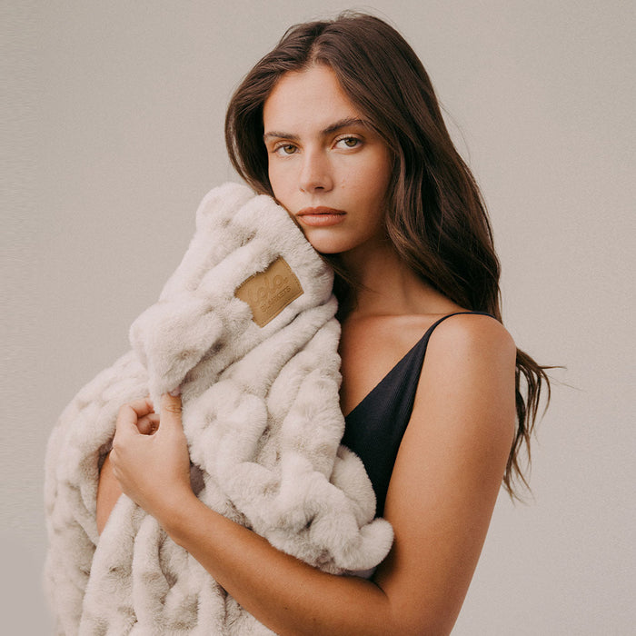 The Ultimate Cozy Home Checklist: Everything You Need for a Warm, Soft Space