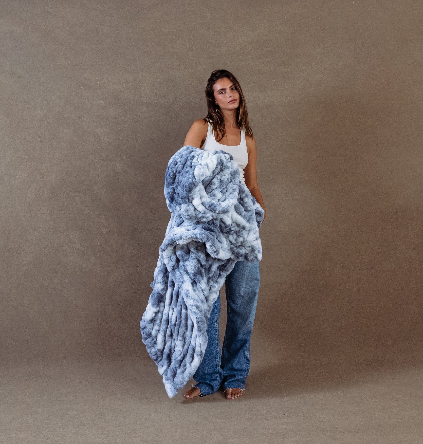 Blue and White Blanket Malibu Lola Blankets