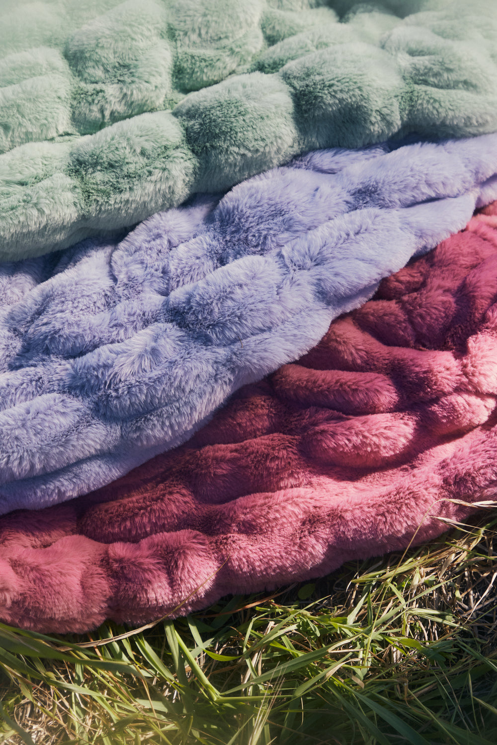 Lola Blankets
