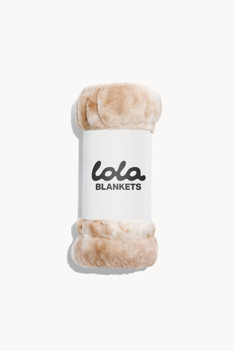 The Lola Pet Blanket | Caramel N' Cream