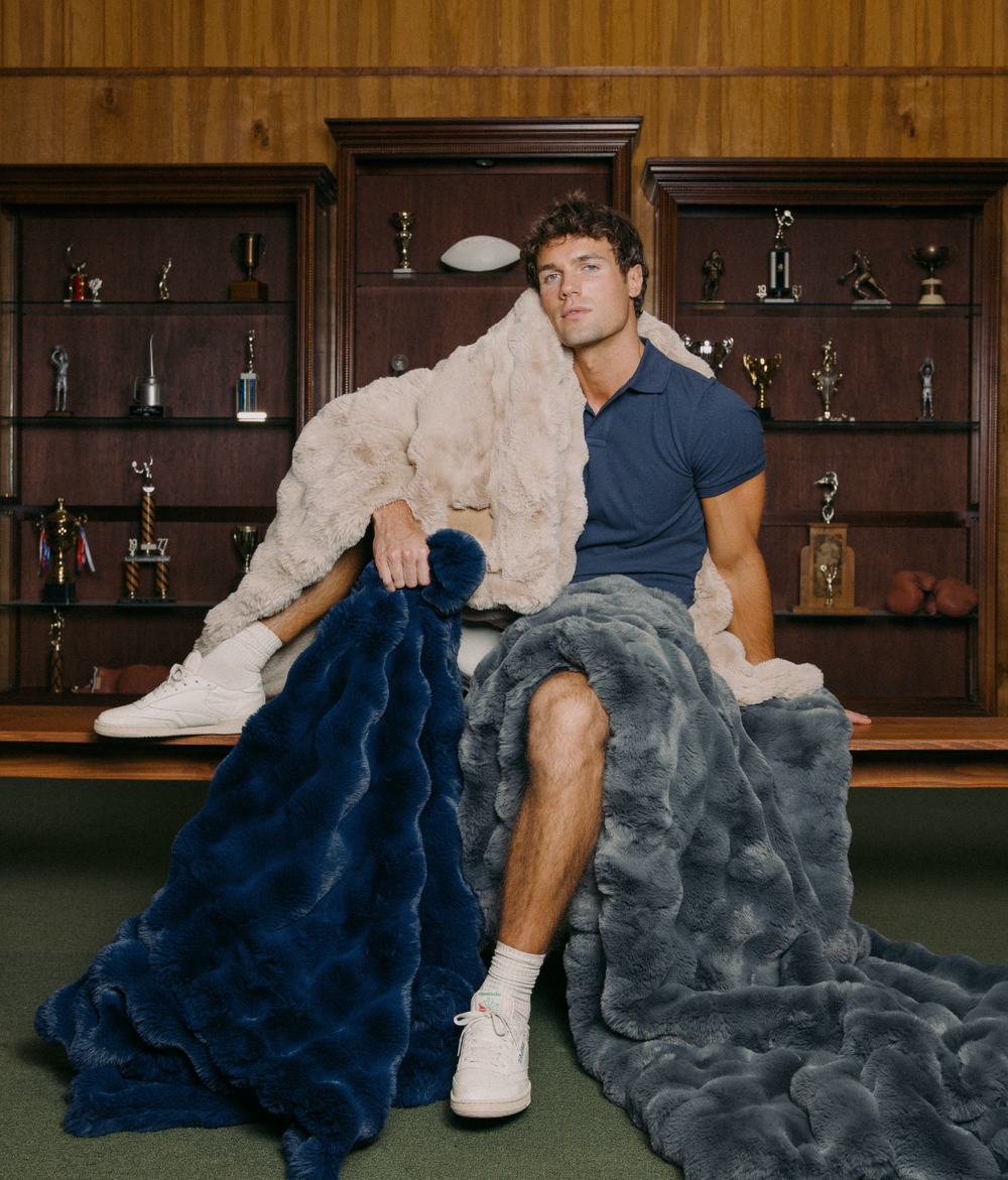 Lola Blankets